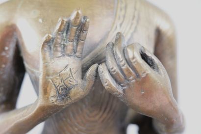 Statue de Bouddha assis Shakyamuni en laiton...
