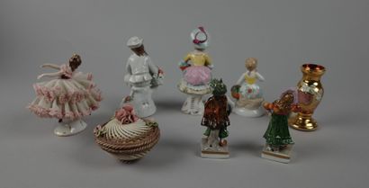 Lot de bibelots divers dont : danseuse en...