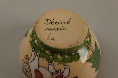 Lot composé d'un grand pichet, d'un pot à...
