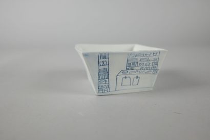SH, probablement suisse. Coupe en porcelaine...
