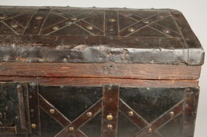 Trunk with a domed lid, reinforced with iron
H:...