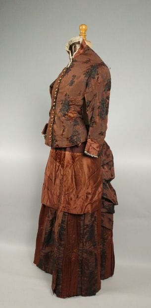 BRESSE. A so-called “tournure” dress made...