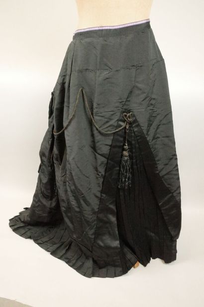 Flared dress, circa 1880–1885. Black silk...