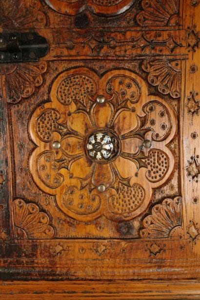 AFGHANISTAN. Exceptional cabinet made of...