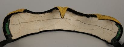 TARENTAISE. Trim with velvet and gold ri...