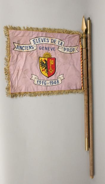 Silk pennant from the Collège Moderne in...