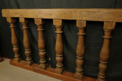 Oak baluster railing
H: 97 cm - L: 167.5...