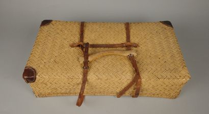 Set of three wicker and leather suitcases.
Dimensions...