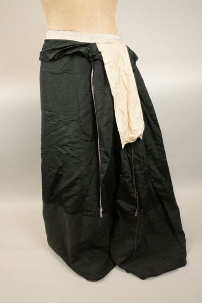 Flared dress, circa 1880–1885. Black silk...