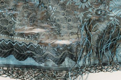 TARENTAISE. Silk scarf with a blue background...