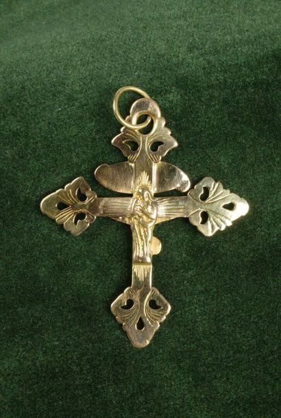 Large Chambéry lattice cross in 750 gold,...