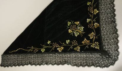 SAVOIE. Triangular shawl made of black silk...
