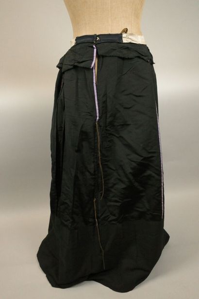 Flared dress, circa 1880–1885. Black silk...
