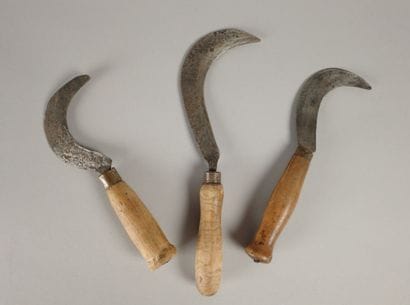 Set of three bread knives, including one...