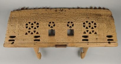 PORTUGAL. Ox yoke headpiece made of light-colored...
