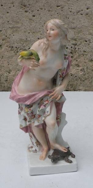 MEISSEN
Statuette allégorie du Toucher sous...