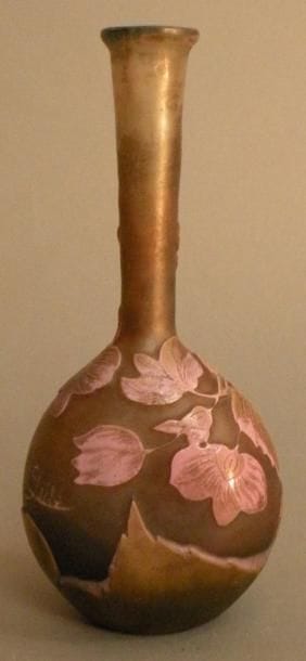 Émile GALLÉ (1846-1904)
Vase soliflore à...
