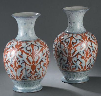 Faïence de BOURG-LA-REINE
Paire de vases...