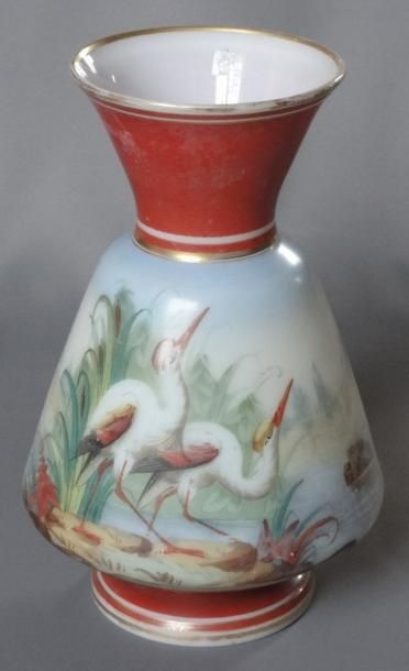 Vase de forme tronconique à col évasé en...