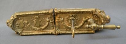 Serrure en bronze à décor de feuillages,...