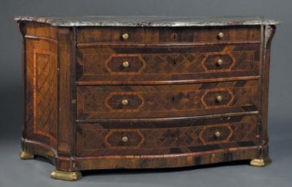 Large commode en marqueterie. Piémont, XVIIIe...