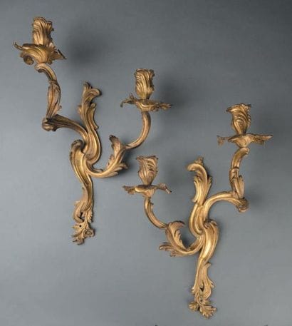 Paire d'appliques à deux lumières d'époque...