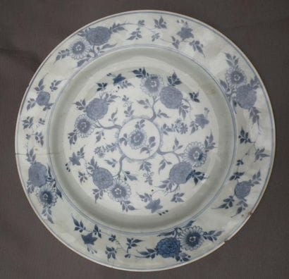 Neuf assiettes en porcelaine bleu blanc Chine,...