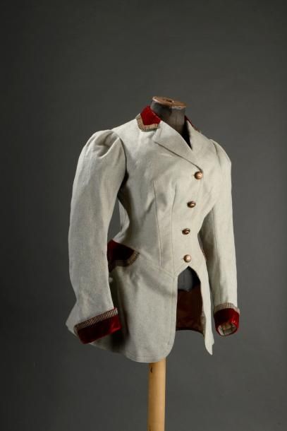 Veste et gilet d'une tenue de chasse, griffée...