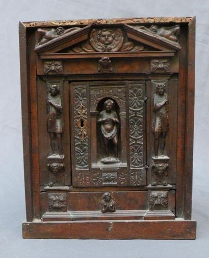 Elément de cabinet, XVIIe siècle. En bois...