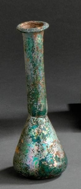 Balsamaire à panse tronconique et à haut...