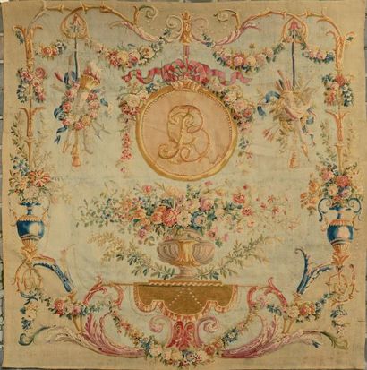 AUBUSSON
Tapisserie en laine et soie ornée...