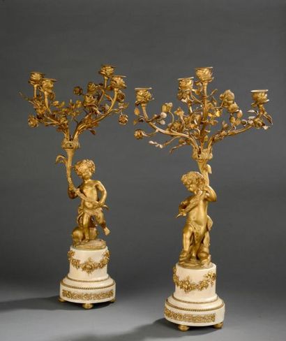 Paire de candélabres vers 1860, à quatre...