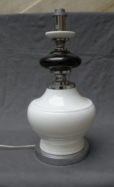 Lampe de table balustre en métal chromé et...