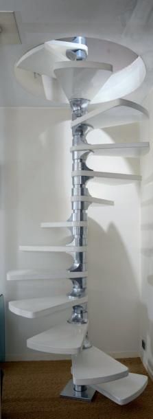Dans le goût de Roger TALLON
Escalier hélicoïdal...