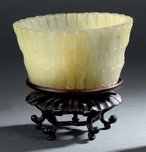 Jardinière en jade Chine Circulaire, le pourtour...