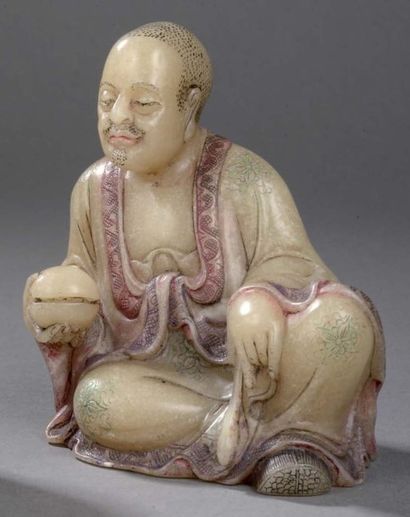 Statuette de Luohan en stéatite Chine, fin...