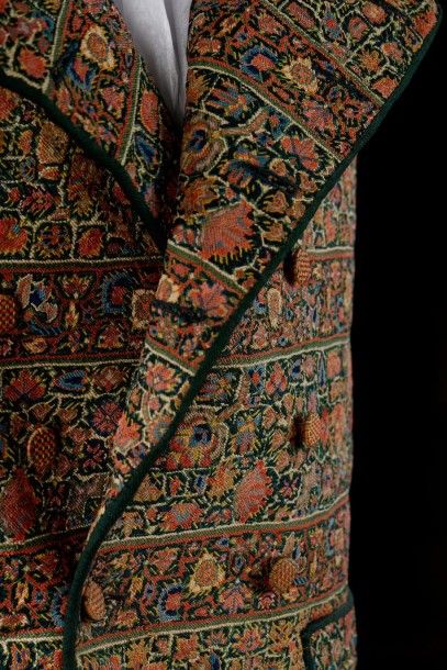 Remarquable gilet, vers 1830. Gilet croisé...