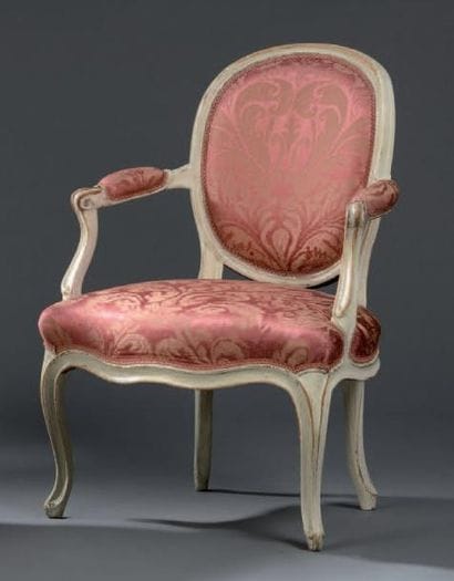 Fauteuil estampillé Reuze, époque Louis XV....