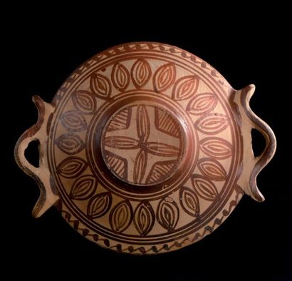 Plat circulaire, art étrusco-géométrique,...