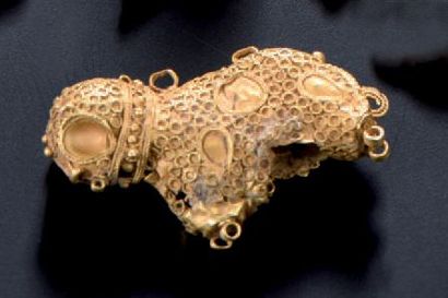 Pendentif, art islamique. Représentant un...