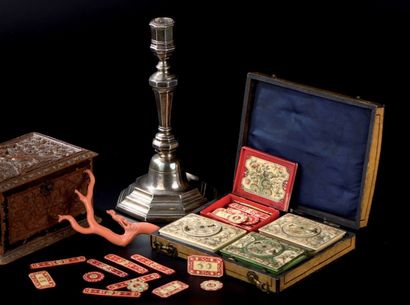 Coffret en bois d'époque Louis XV. Contenant...