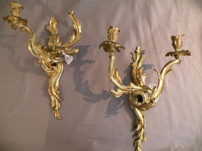 Paire d'appliques de style Louis XV. À deux...