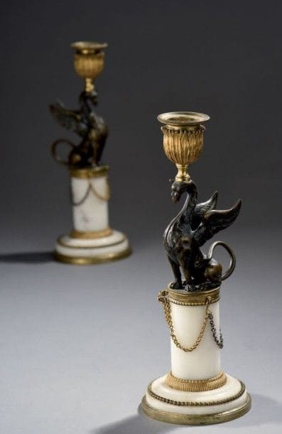 Paire de bougeoirs d'époque Louis XVI. En...