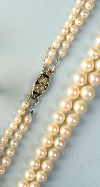 Collier deux rangs de perles de culture en...