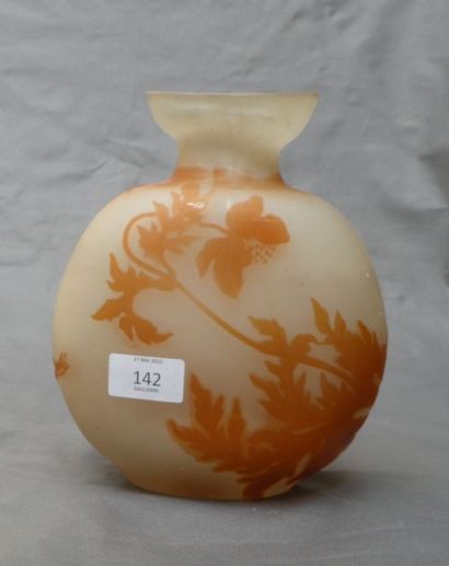 Émile GALLÉ (1846-1904)
Vase ovoïde à col...