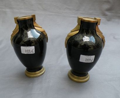 Paire de vases BOCH LA LOUVIÈRE vers 1930....