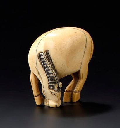 Netsuke en ivoire Japon, XIXe siècle Représentant...