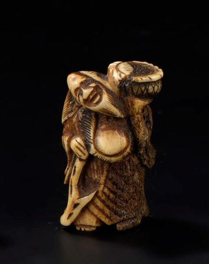 Netsuke en os Japon, XVIIIe siècle Représentant...