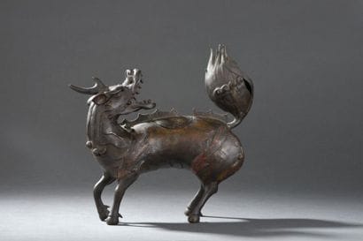 Qilin formant brûle-parfum en bronze Chine,...