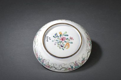 Coupe en émaux de Canton Chine, fin du XVIIIe...